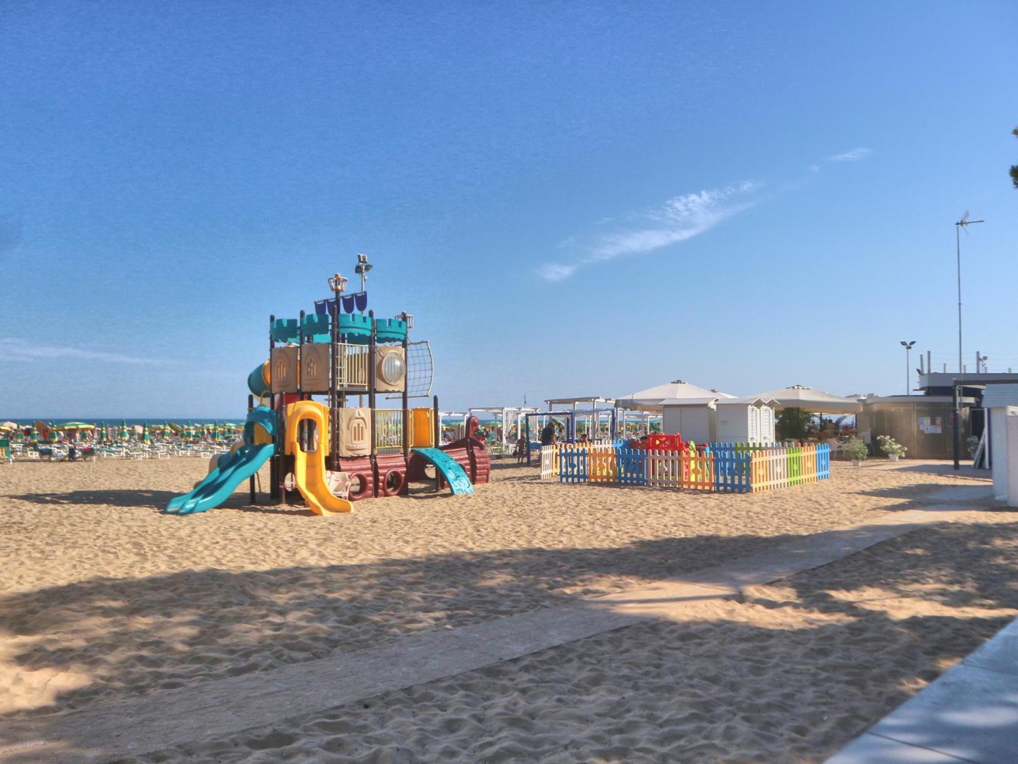 Viviana Apartment Линяно Сабиадоро Екстериор снимка