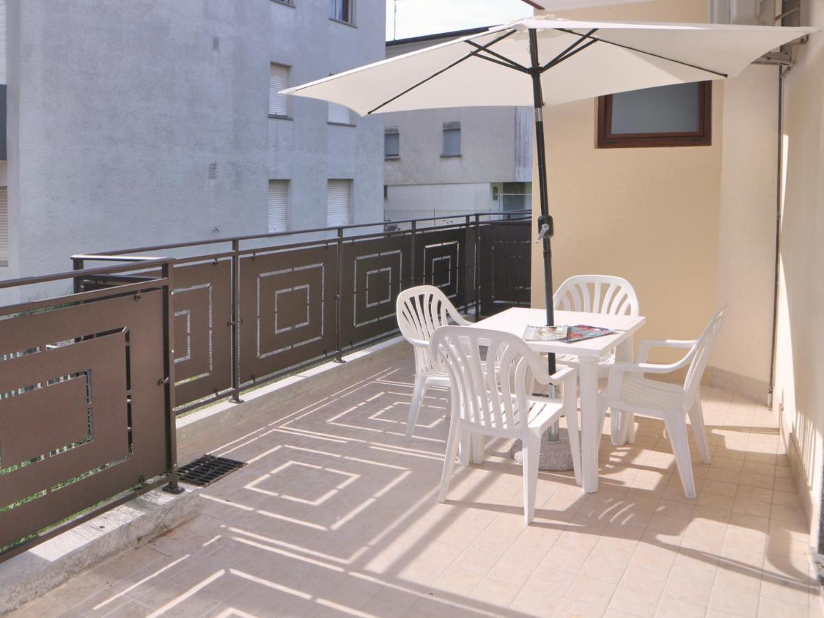 Viviana Apartment Линяно Сабиадоро Екстериор снимка